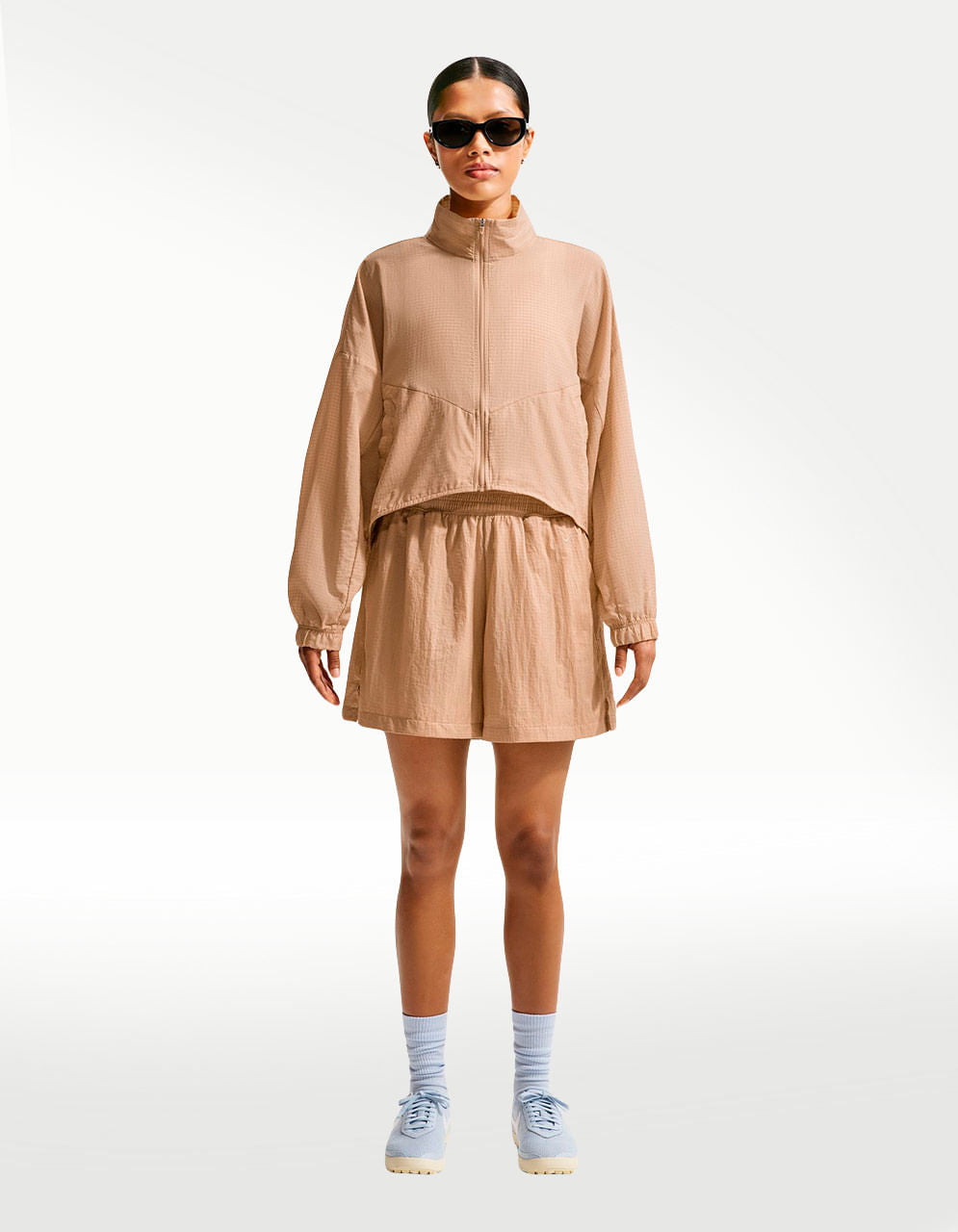 Chamarra Nike W NSW Ltwt Ripswr Café - Mujer