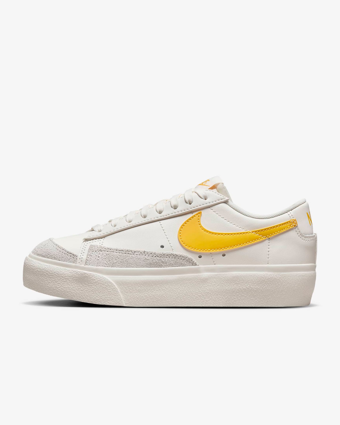 Tenis Nike Blazer Low Platform Mujer - Amarillo