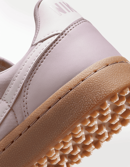 Tenis Nike Field General Negro - Mujer