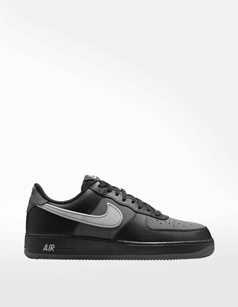 Tenis Nike Air Force 1 07 LV8 Negro - Hombre