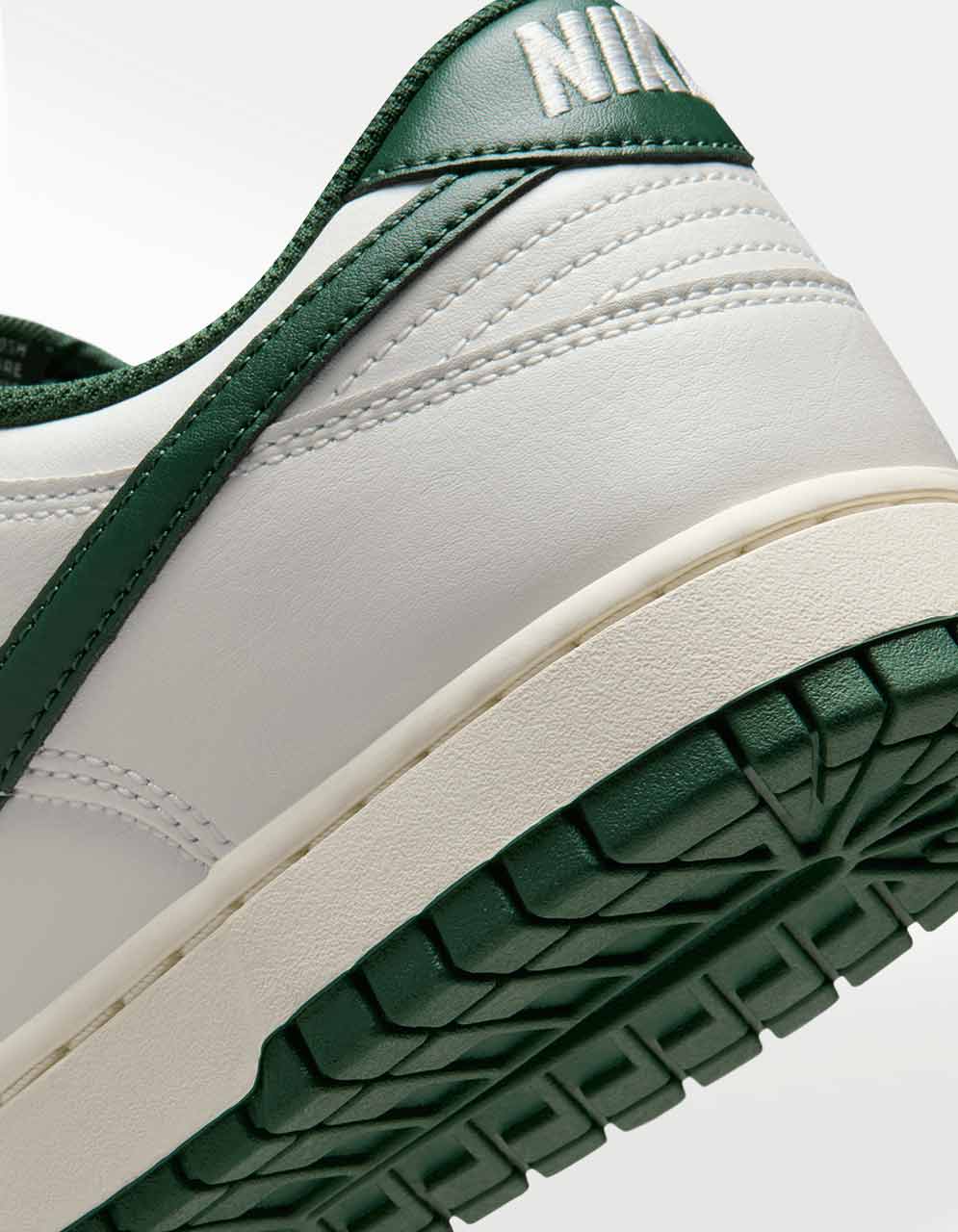 Tenis Nike Dunk Low Retro Blanco - Hombre