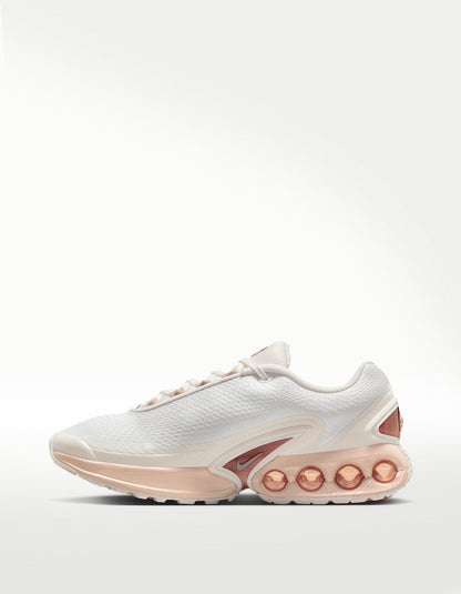 Tenis Nike Air Max DN Tech Negro - Mujer