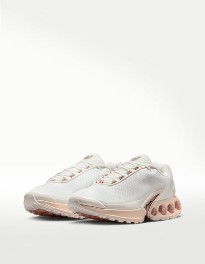 Tenis Nike Air Max DN Tech Negro - Mujer