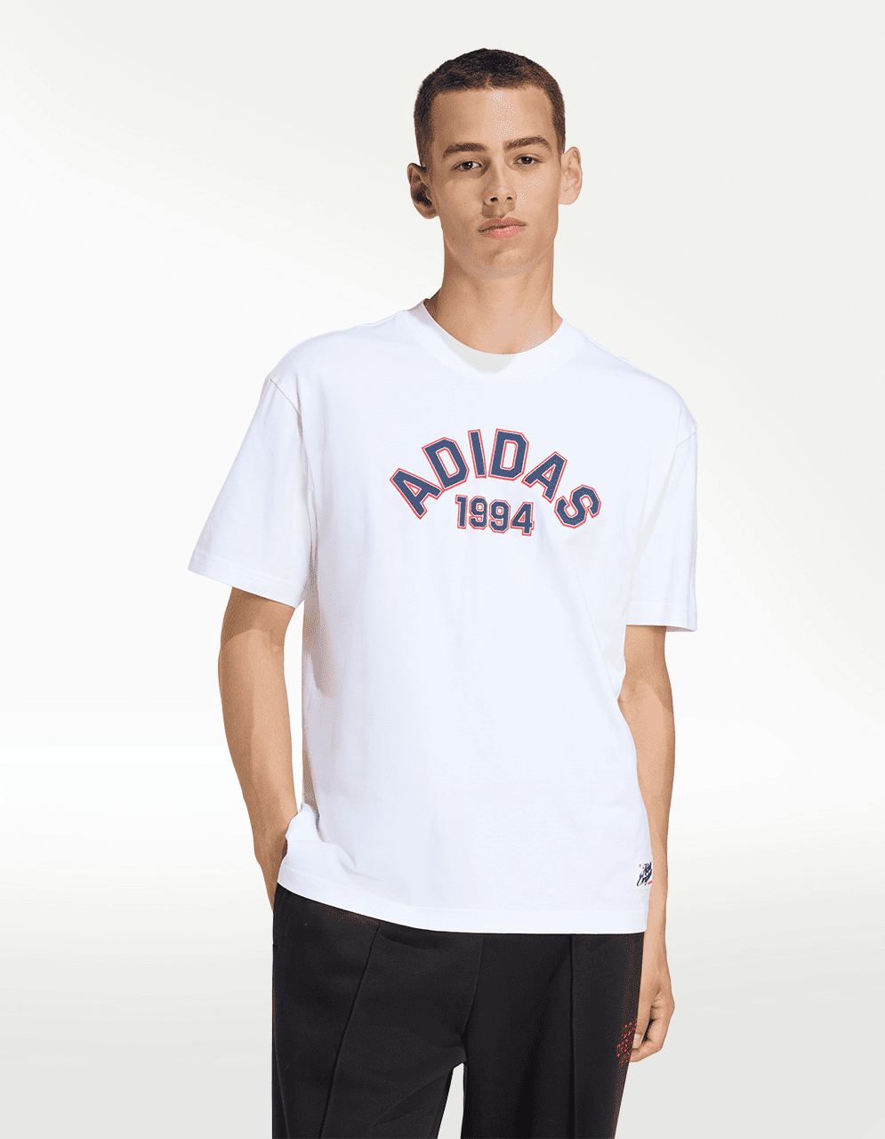 Playera Adidas GFX T Blanco - Hombre