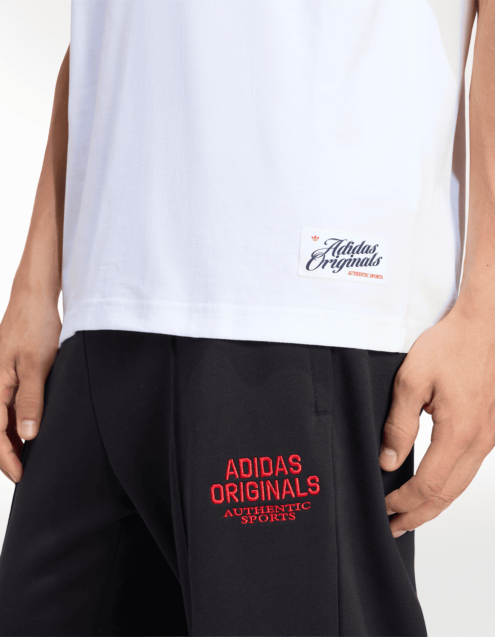 Playera Adidas GFX T Blanco - Hombre