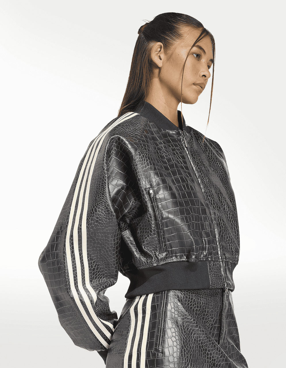 Chamarra Adidas SST Plthr Negro - Mujer