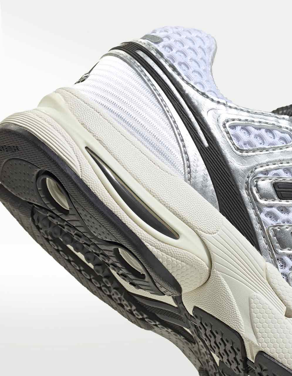 Tenis Adidas Adistar Control 5 Blanco - Mujer