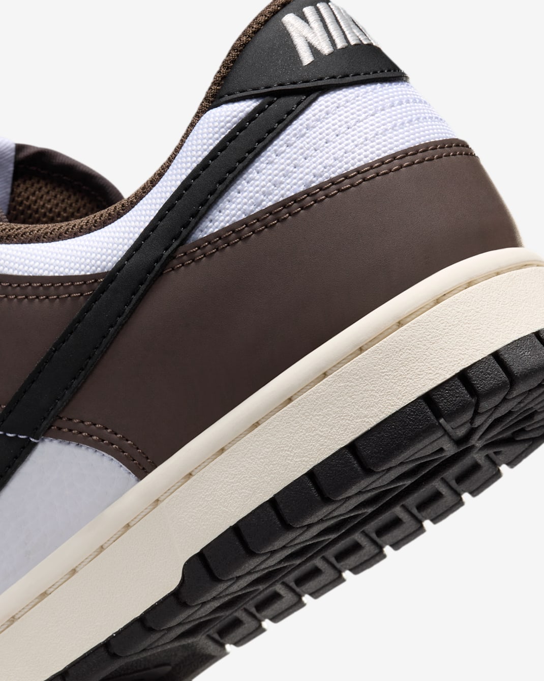 Tenis Nike Dunk Low Café - Hombre
