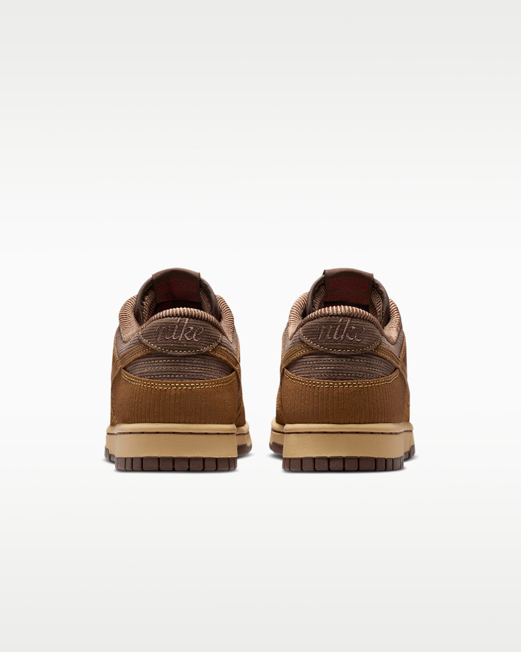 Tenis Nike Dunk Low Retro Premium - Hombre