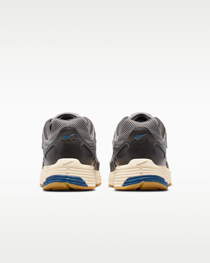 Tenis Nike P-6000 - Hombre