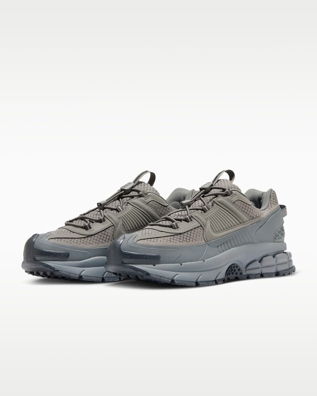 Tenis Nike Zoom Vomero Roam - Hombre