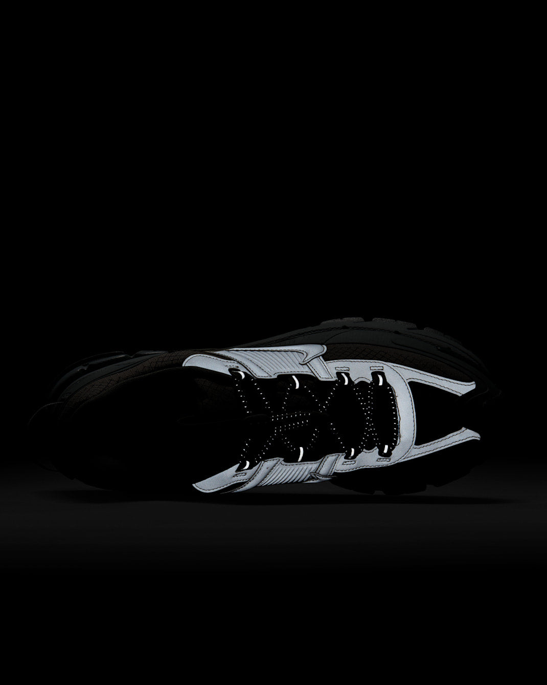 Tenis Nike Zoom Vomero Roam - Hombre