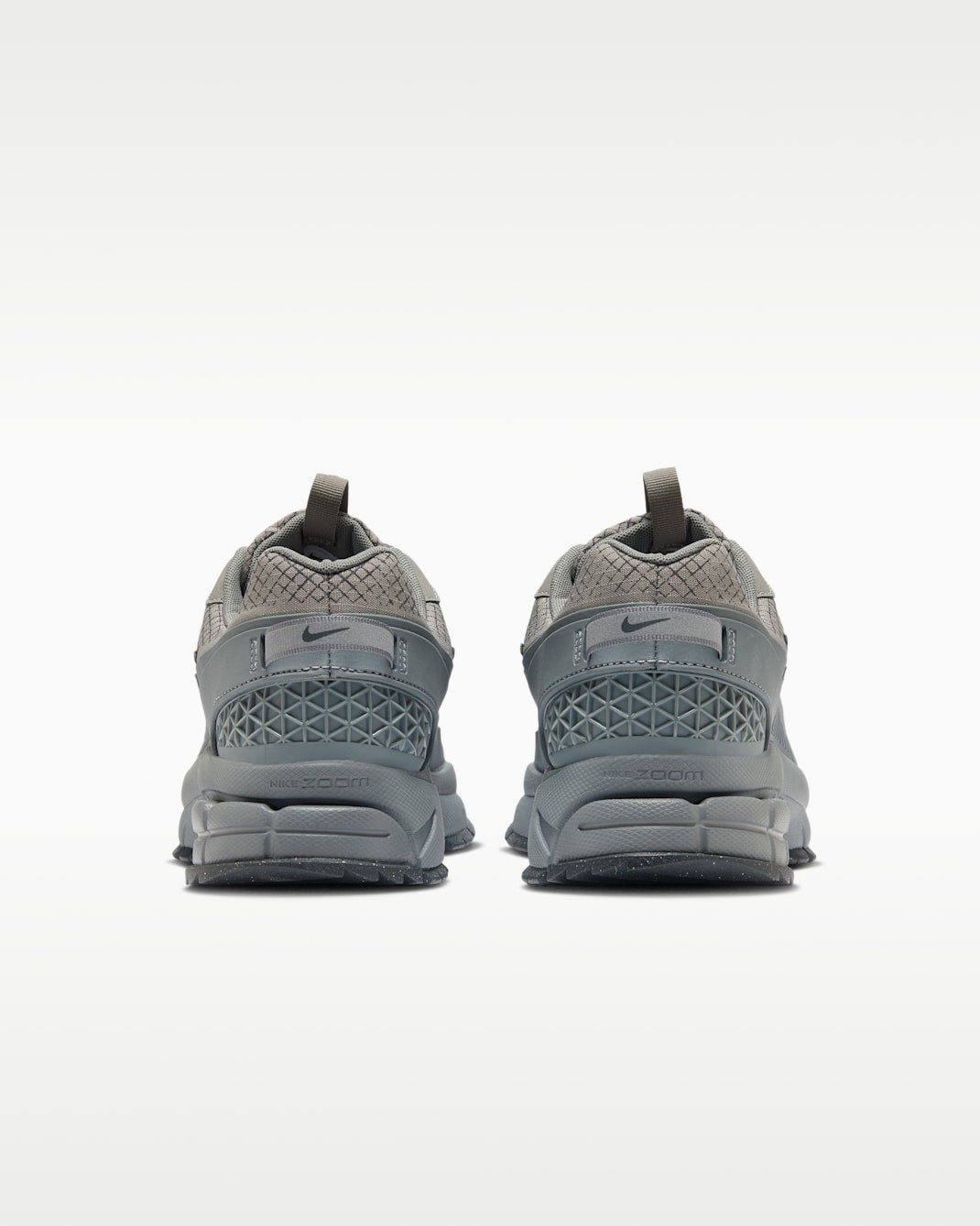 Tenis Nike Zoom Vomero Roam - Hombre