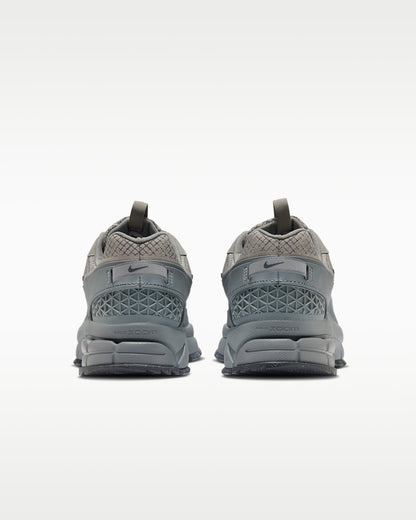 Tenis Nike Zoom Vomero Roam - Hombre