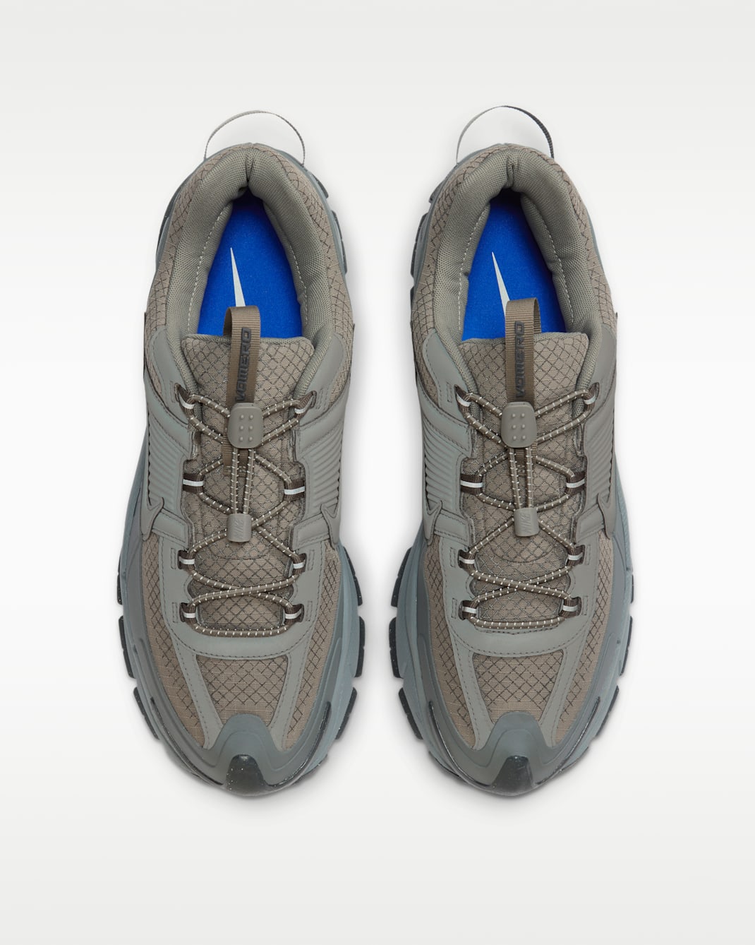 Tenis Nike Zoom Vomero Roam - Hombre