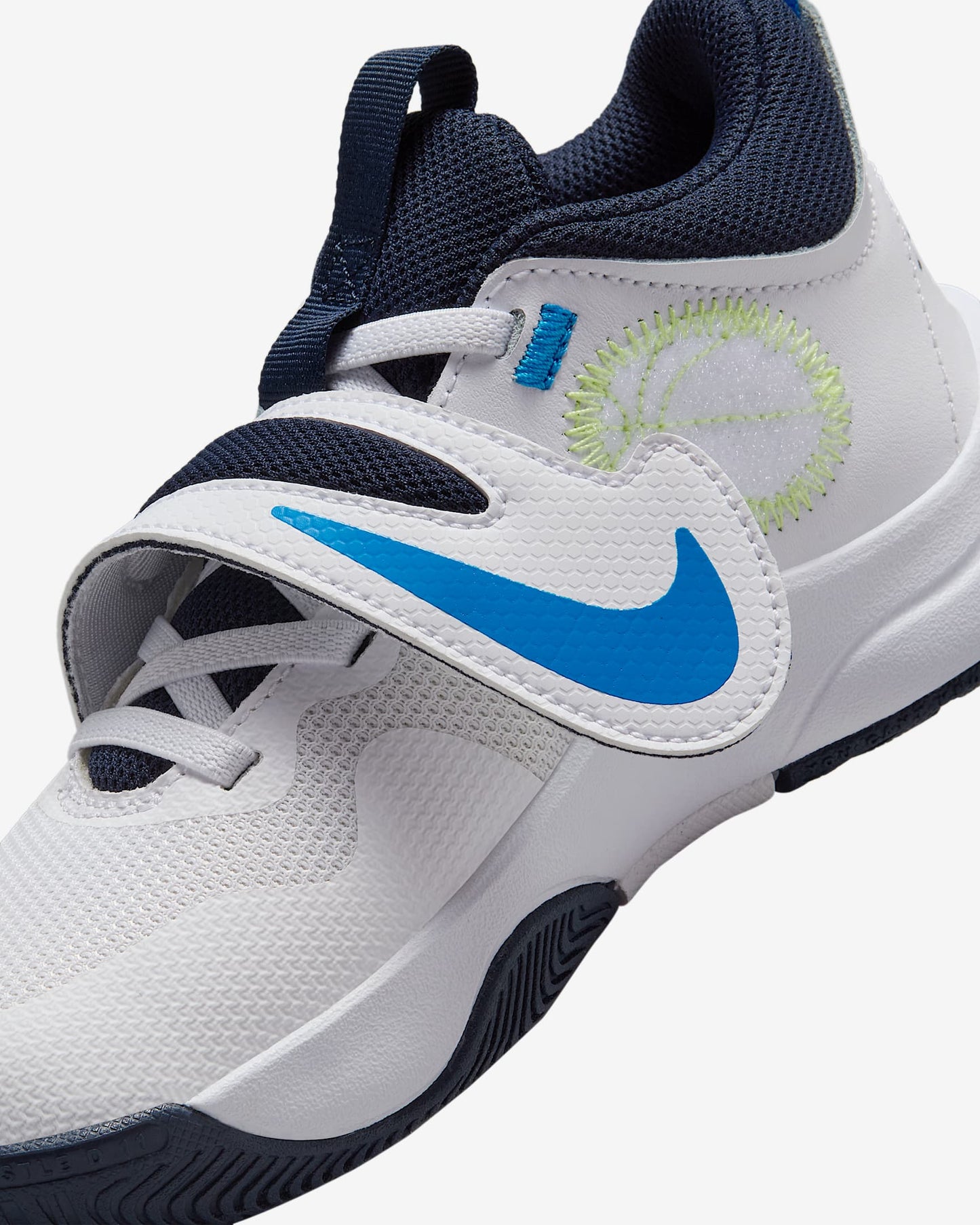 Tenis Nike Team Hustle D11 - Blanco