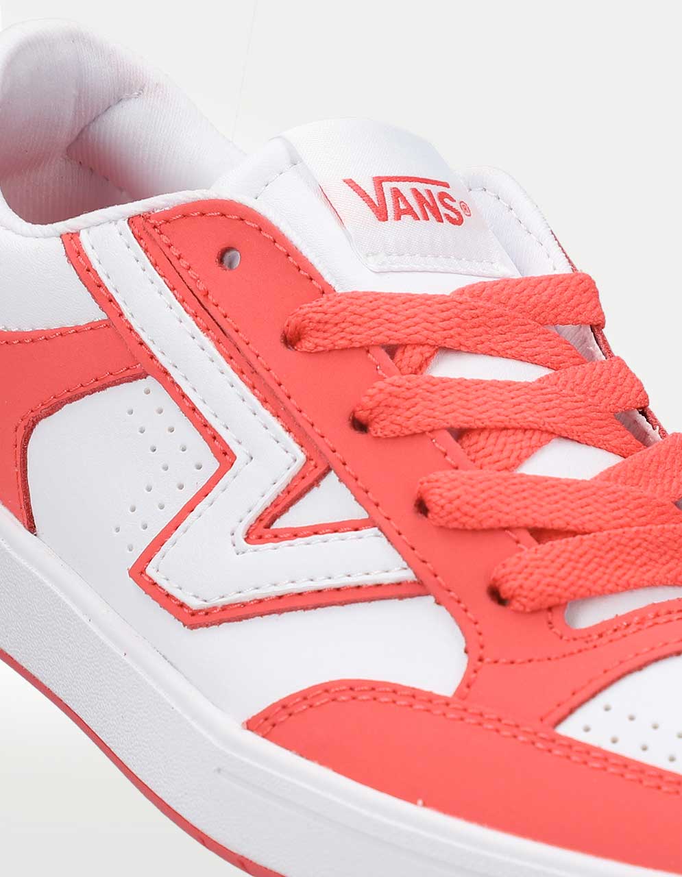 Tenis Vans Lowland Rojo - Mujer