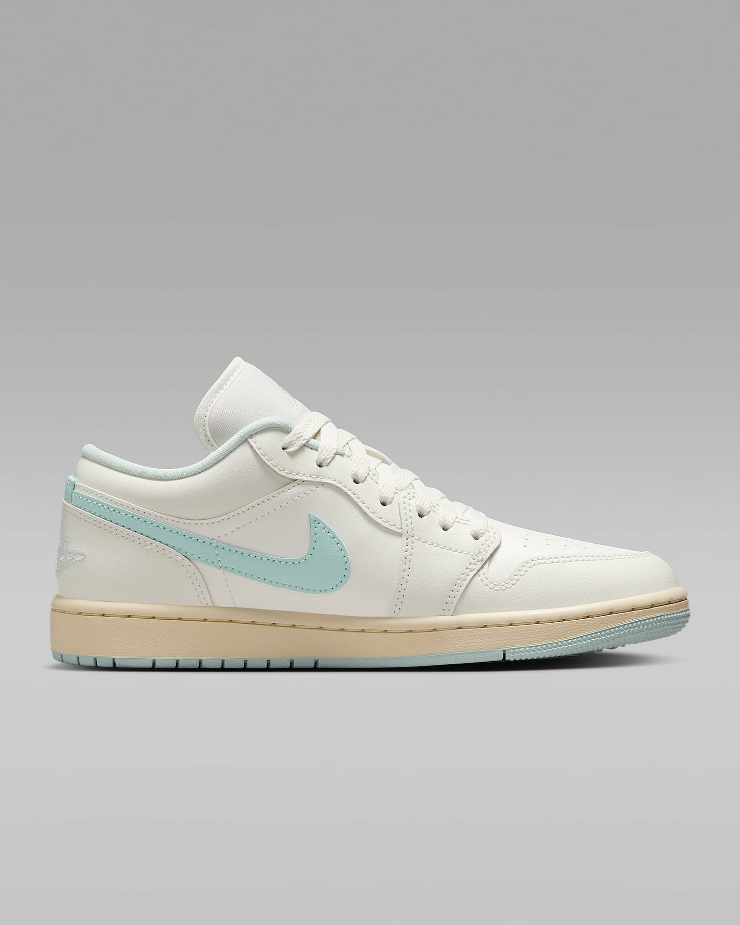Tenis Nike Air Jordan 1 Low - Blanco
