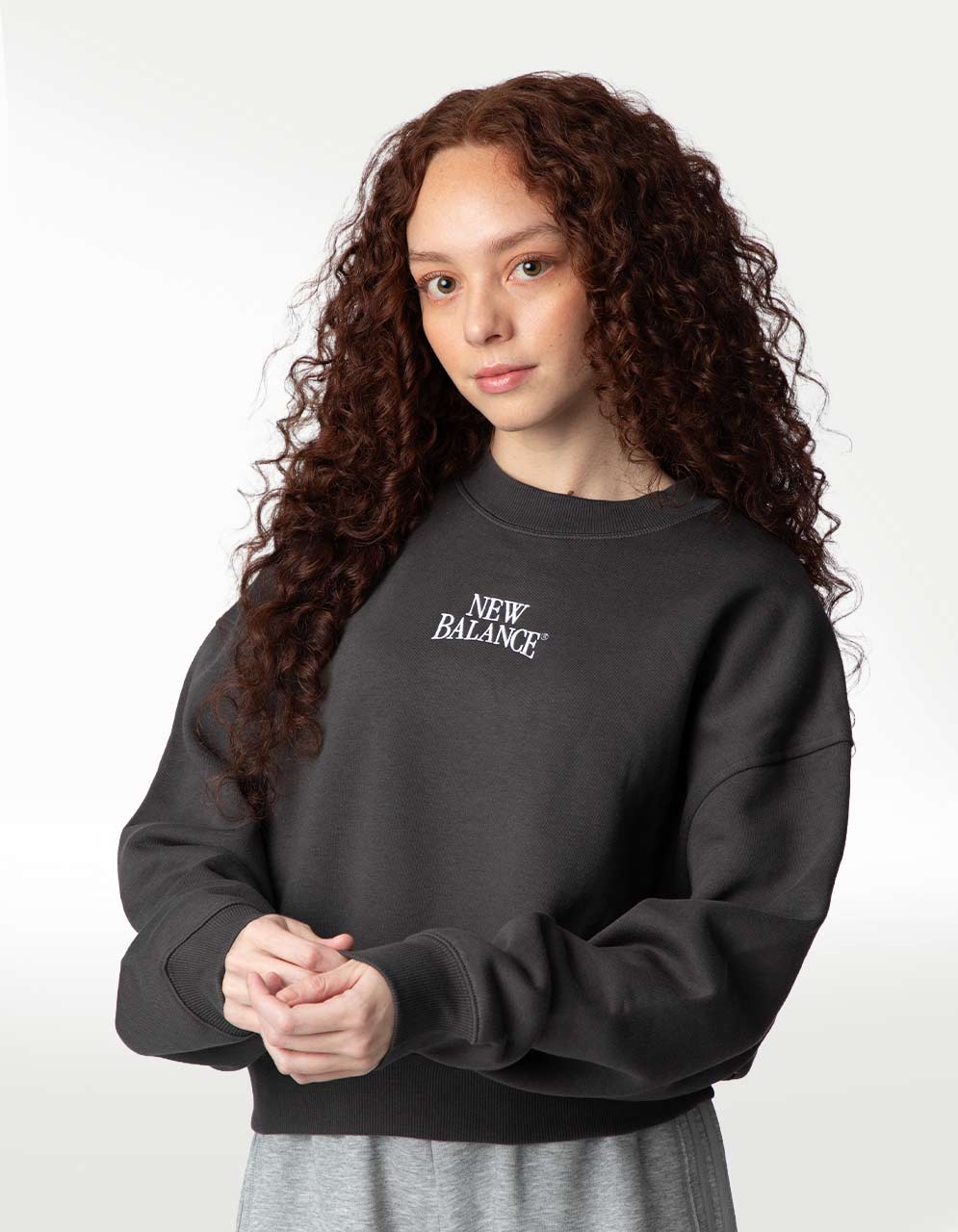 Sudadera New Balance Linear Heritage Flee Negro - Mujer
