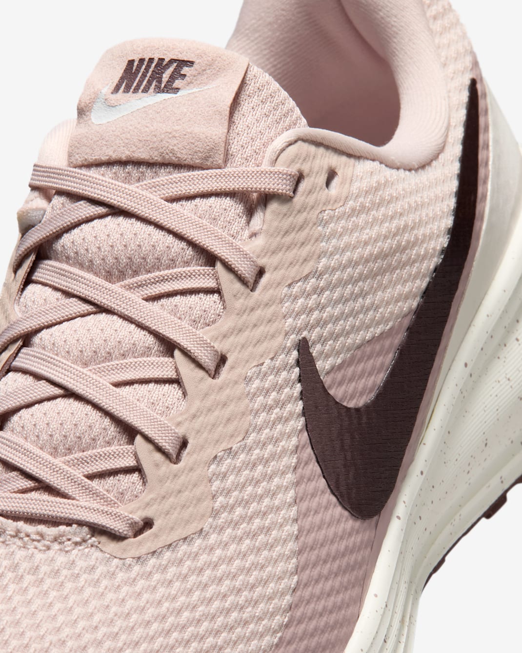 Tenis Nike Revolution 8 SE - Mujer