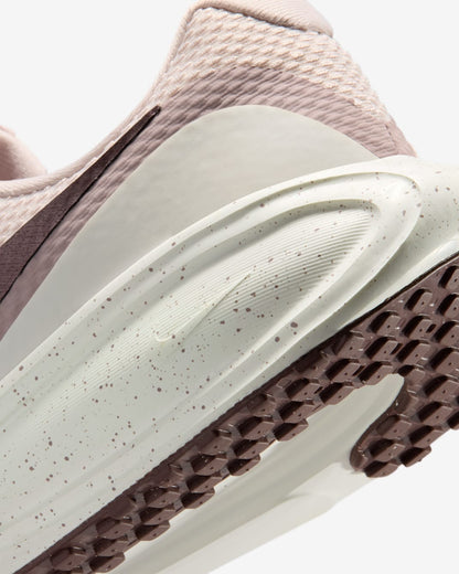 Tenis Nike Revolution 8 SE - Mujer