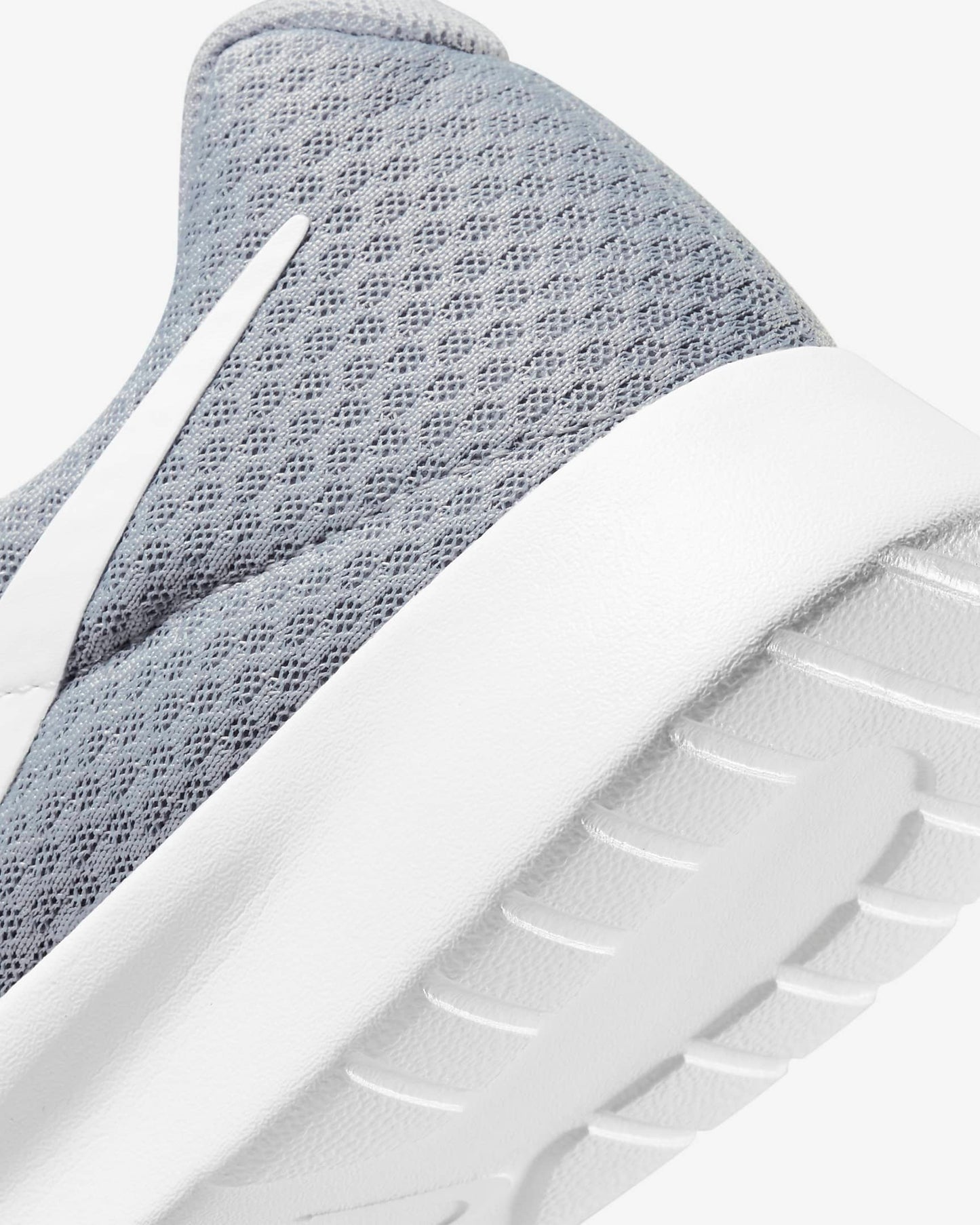 Tenis Nike Tanjun - Gris